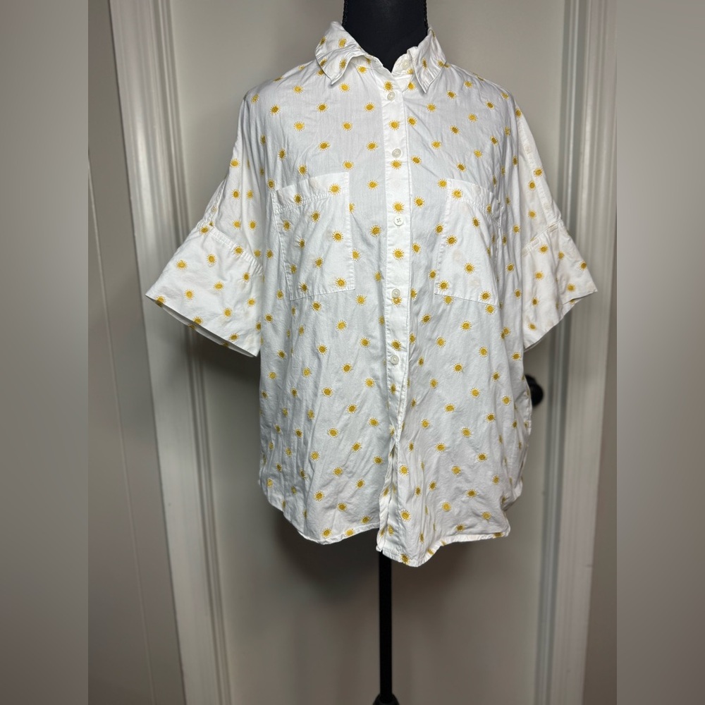 Madewell Women Sun Embroidered Button Up Short Sleeve Shirt Size Medium